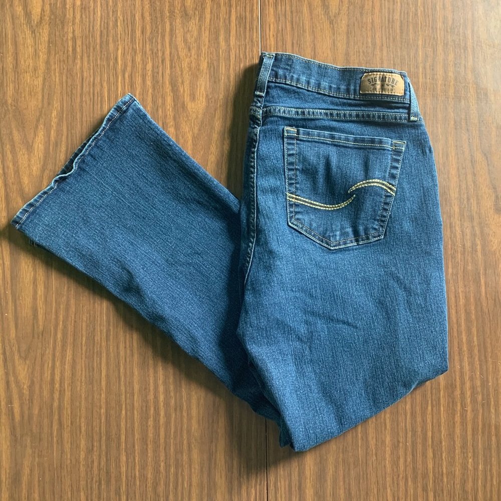 Signature by Levi Strauss Curvy Bootcut Jeans